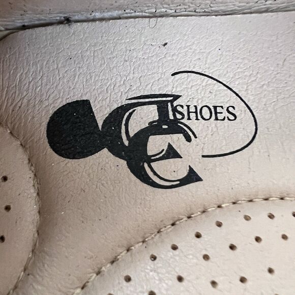 GC Shoes Kiana Red Vegan Leather Laser Cut Round Toe Ballet Flats Womens 9W Boho - Picture 7 of 8